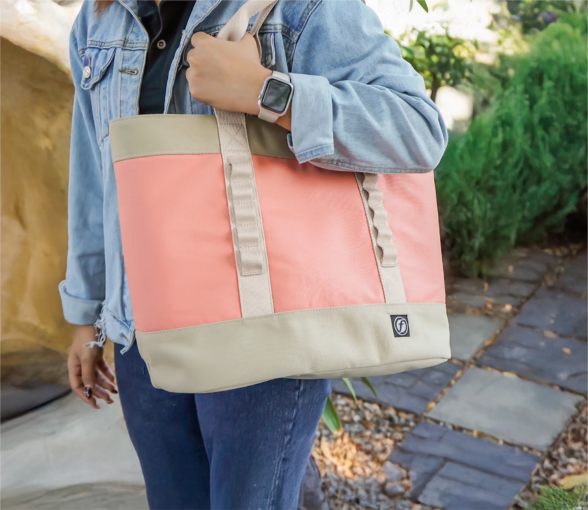 กระเป๋าเอนกประสงค์ ผ้ากันน้ำ FEELFREE TOTE L CHANG สีโอรส_5